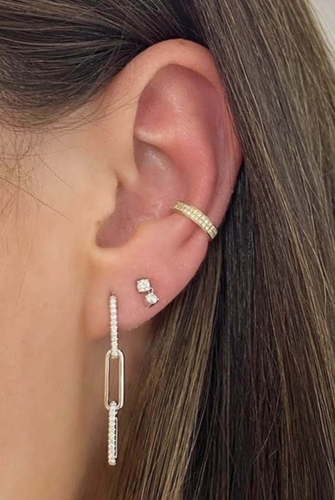 Piercing lobe et conch diamant Piercing lobe conch anneau diamant or oreille Paris – Showtime Tattoo