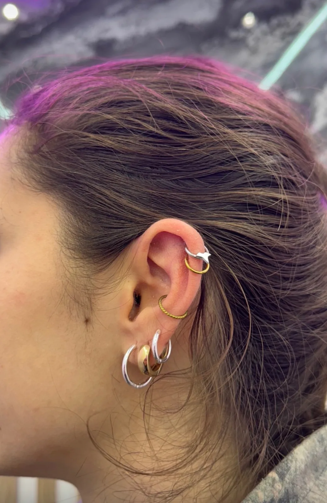 Piercing Conch Piercing conch à Paris Châtelet – Showtime Tattoo