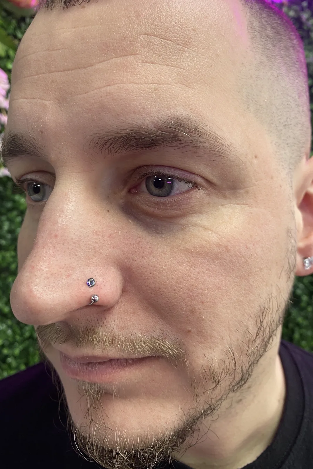Double nostril homme Piercing double nostril homme Paris – Showtime Tattoo