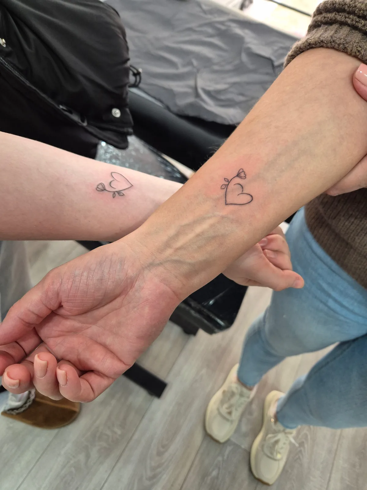 Couple heart flower matching fineline tattoo Paris – Showtime Tattoo