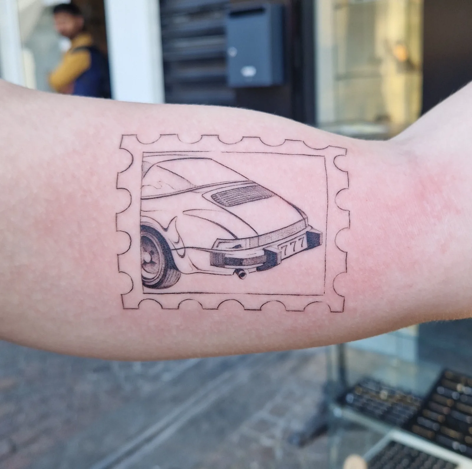 Car stamp flash Flash tattoo car stamp fineline Paris – Showtime Tattoo